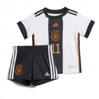 Camisa de time de futebol Alemanha Mario Gotze #11 Replicas 1º Equipamento Infantil Mundo 2022 Manga Curta (+ Calças curtas)